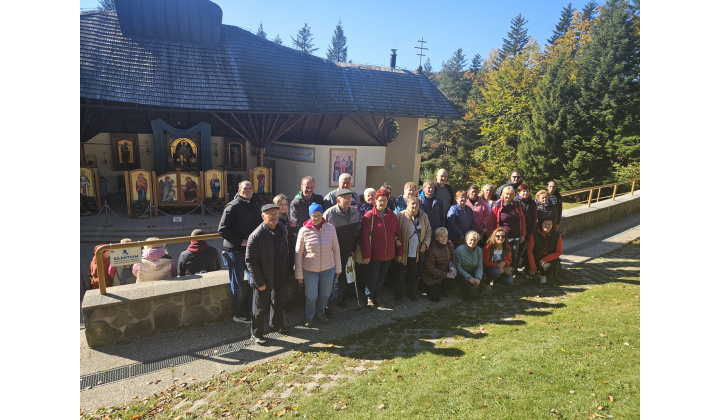 Fotka pre článok Výlet seniorov - Leluchów, Hora Zvir – Pútnické miesto Litmanová a Nestville čokoládovňa